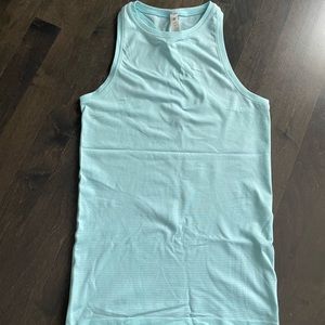 Lululemon swiftly tech high neck tank top, size 4